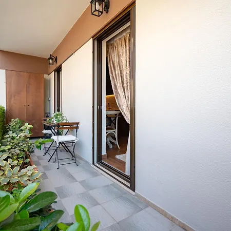 Keramikos Metro St Luxury Apartment *